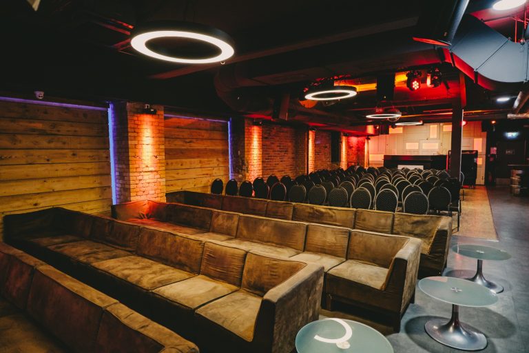 Club bestuhlt