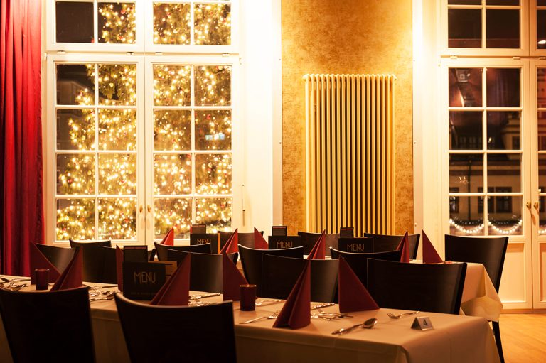 Bankett mit Blick auf den Markt